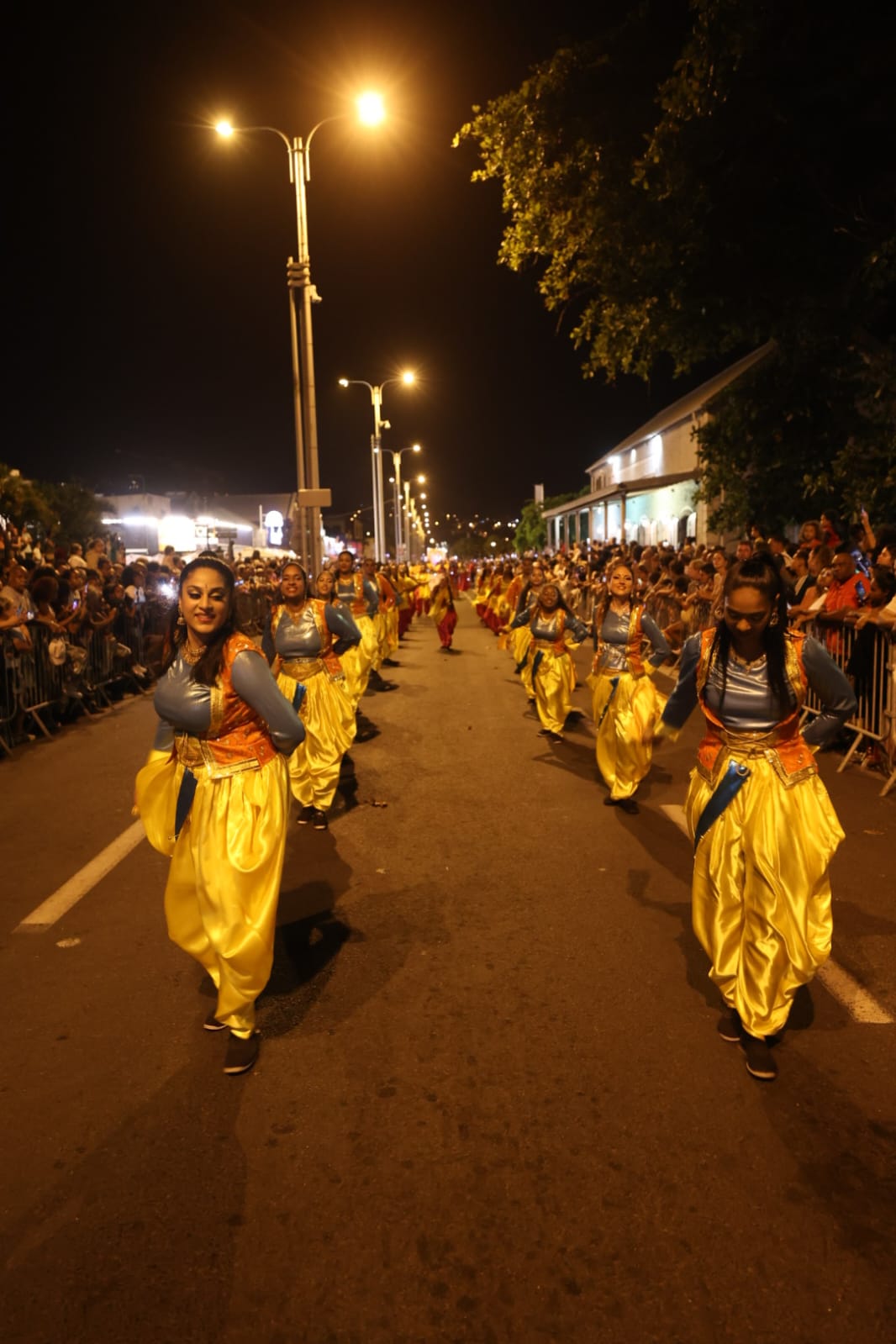 DEFILE DIPAVALI2024