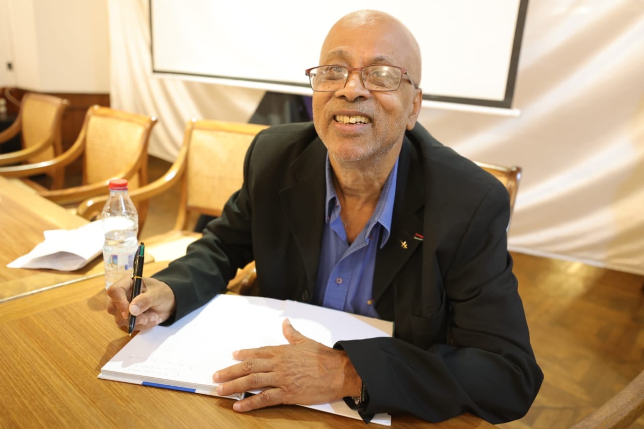 mario serviable 301124 