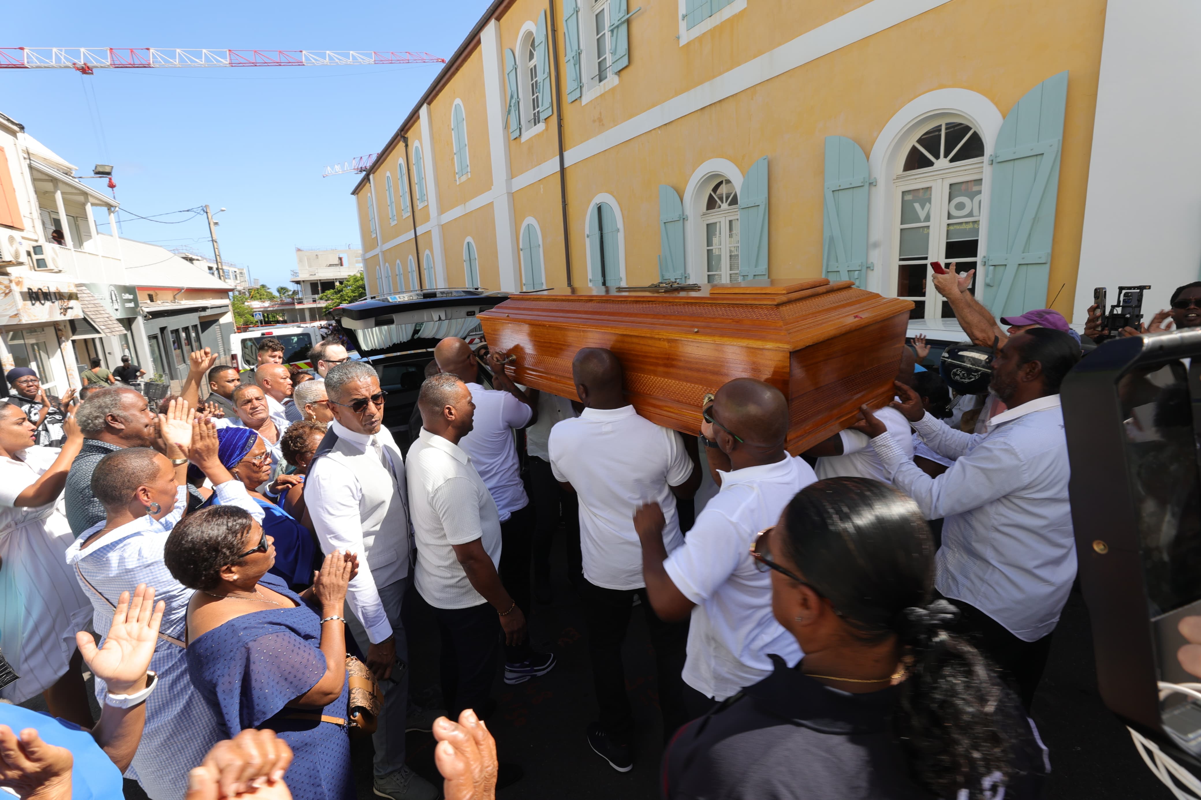 hommage