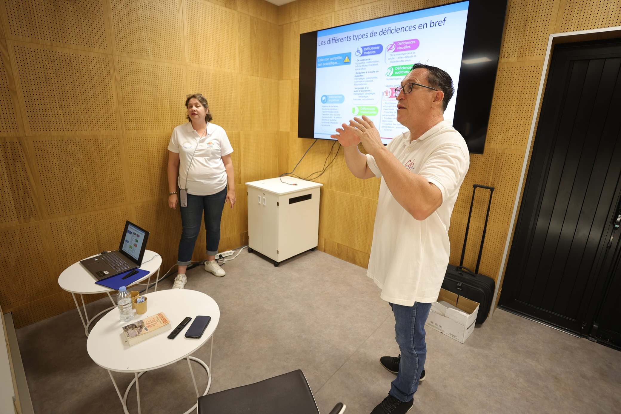 La Caravane de la Prévention Handicap Addiction à la rencontre des agents communaux