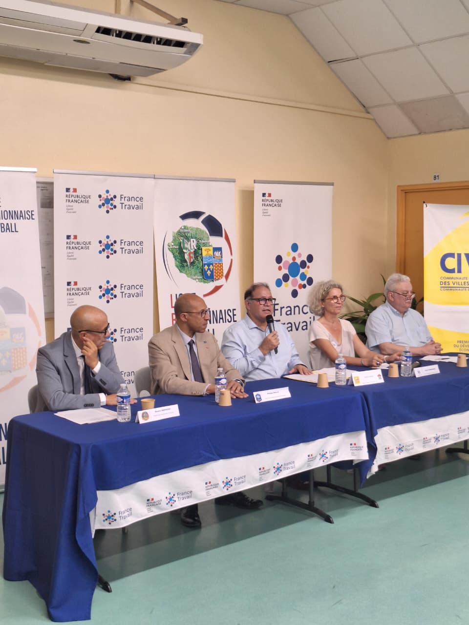 du stade vers l'emploi