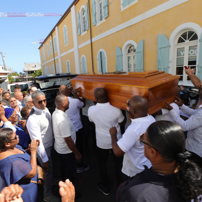 hommage